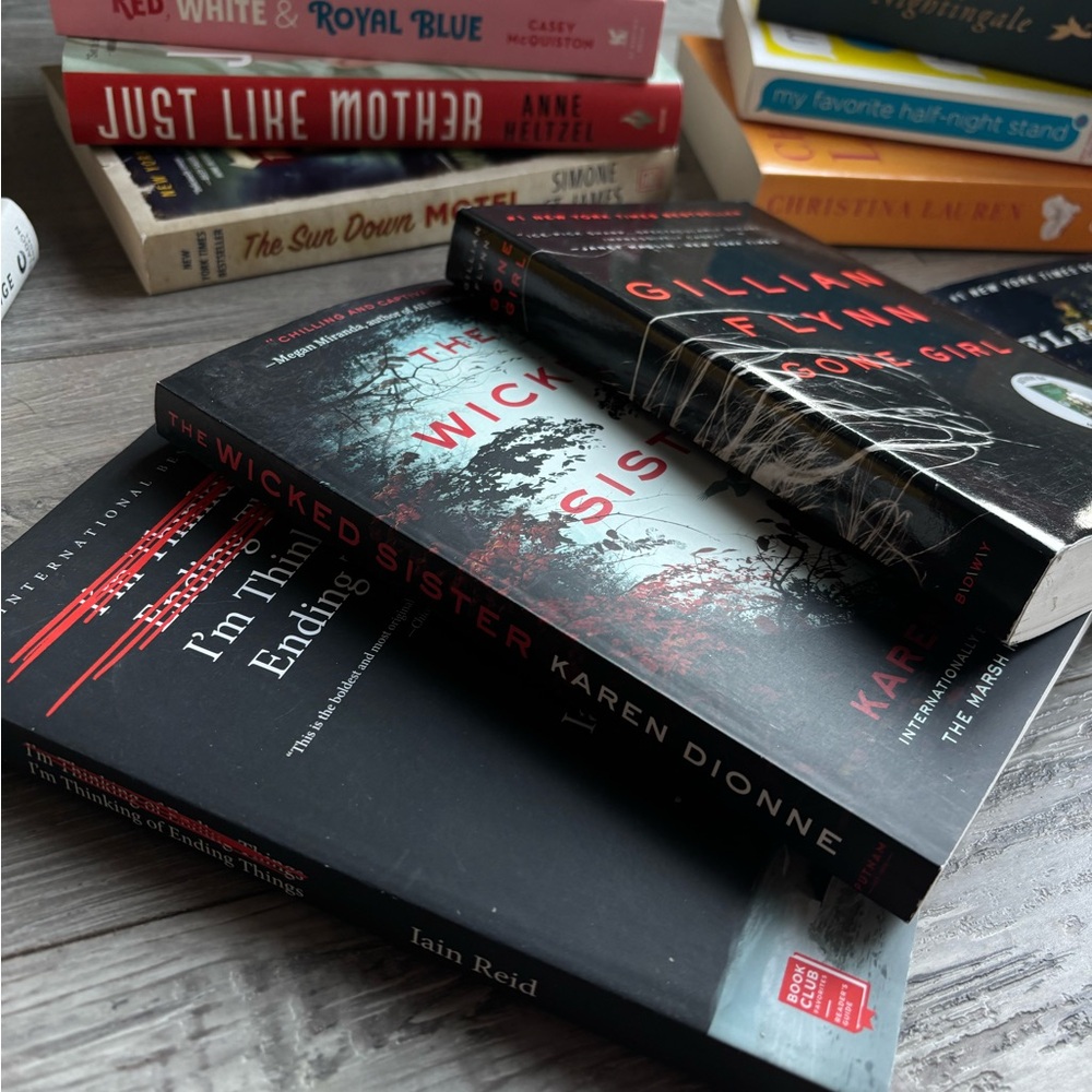 MASSIVE BOOK BUNDLE - Picture 5 of 7